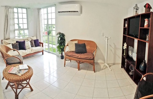 Granjas del Marques Villa | Cozybeautiful house near to the beach