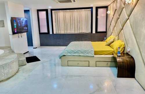 Hyderabad Appartement | Cozycasa By Nattis group 4 BR - Jacuzzi & private garden
