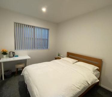 Auckland Maison | CozyNest