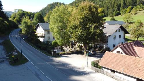Miesenbach Maison | CProoms24