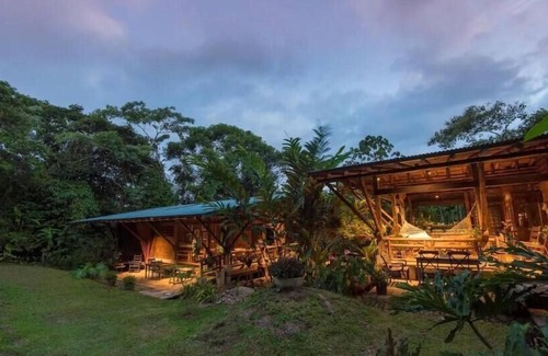 Platanares Maison | Finca Anjala - Architectural lodge on sustainable