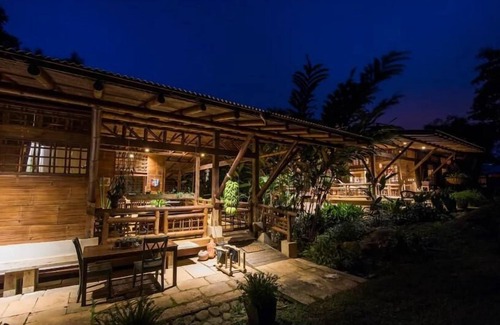 Platanares Maison | Finca Anjala - Architectural lodge on sustainable