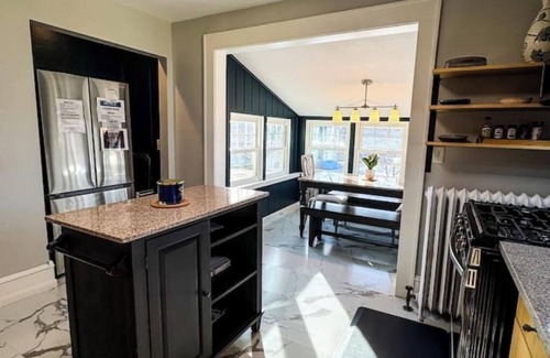 Willmar Maison | CRAFTSMAN’sUPSTAIRS! 3 bd rm w/impressive attic!
