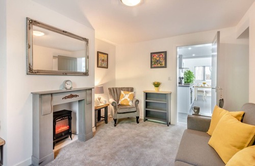 Marsham Maison | Craig Cottage - Three Bedroom House, Sleeps 5