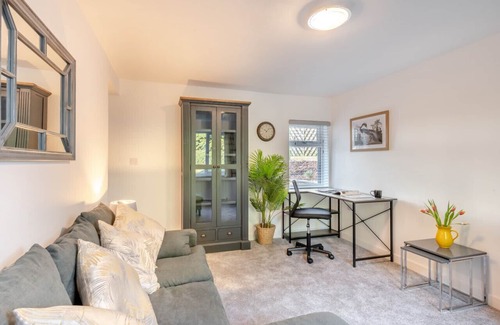 Marsham Maison | Craig Cottage - Three Bedroom House, Sleeps 5