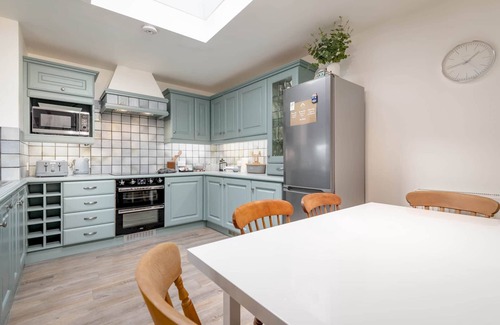 Crail Chalet De Ski | Crail Town House