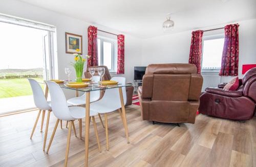 Wick Maison | Cranberry Cottage