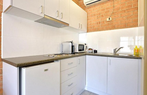Cranbourne Hôtel | Cranbourne Motor Inn
