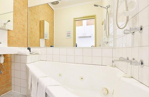 Cranbourne Hôtel | Cranbourne Motor Inn