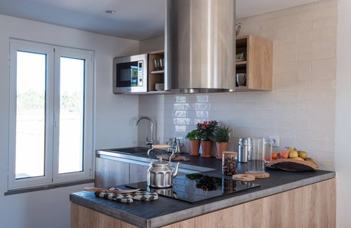 Baiona Maison | Craveiral Farmhouse by Belong
