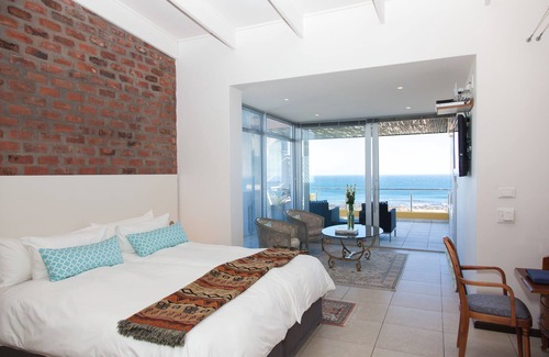 De Kelders Maison | Crayfish Lodge Sea & Country Guest House