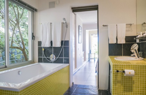 De Kelders Maison | Crayfish Lodge Sea & Country Guest House