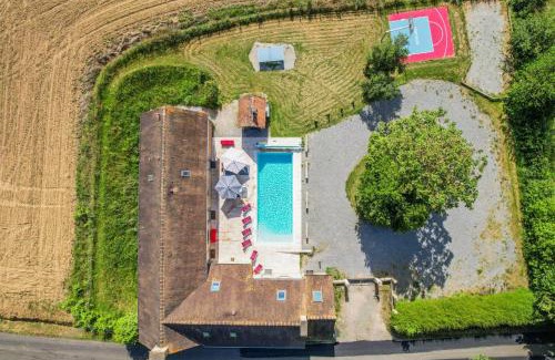 La Chapelle-Saint-Fray Villa | Crazy Villa Chateaubert 28 - Heated pool - Basket - 2h Paris - 30p