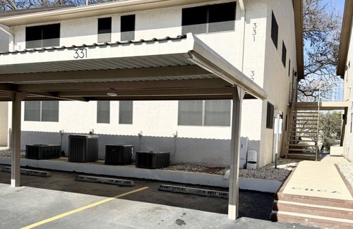 New Braunfels Copropriété | CRC331*Direct Comal River Access*Walk to Downtown NBTX