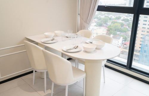 George Town Appartement | Creamy French at Urban Suite