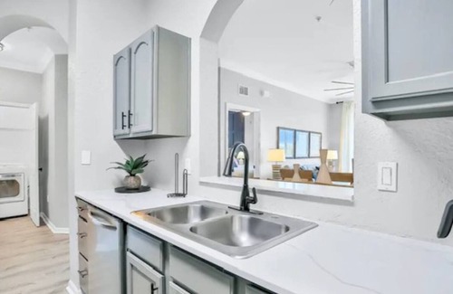 Windsor Hills Copropriété | Create Magic, steps away from Pool & Waterpark. 2 miles to Disney