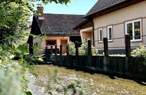 Mozirje Appartement | Creeekside House K