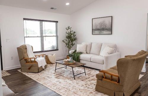 Cynthiana Maison | Creek View Cottage