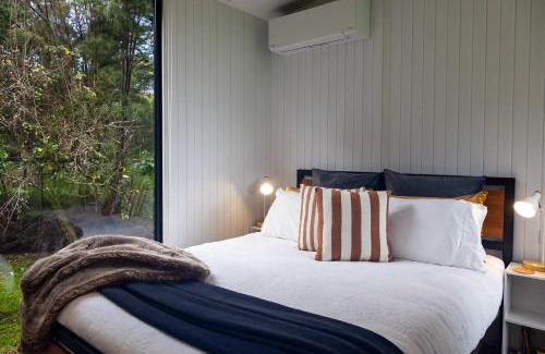 Otapaurau Maison | Creekside at Kūaotunu