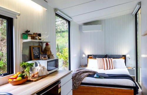 Otapaurau Maison | Creekside at Kūaotunu