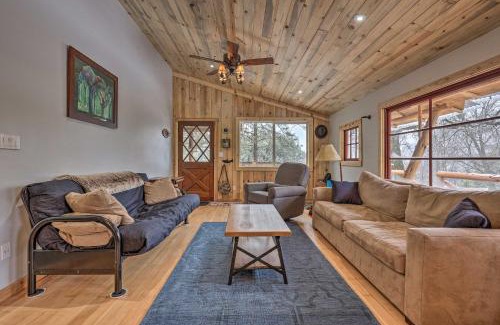 Pinehurst Maison | Creekside Cabin 8 Mi to Kings Canyon National Park