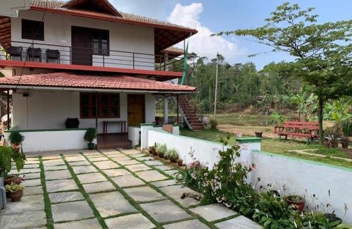 Madikeri Maison | Creekside Cabin