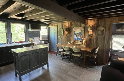 Hillsgrove Cabine | Creekside Cabin on Loyalsock Creek