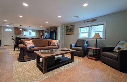 Lairdsville Cabine | Creekside: A Cozy Family & Fisherman Friendly 3-Bedroom Cabin on Loyalsock Creek