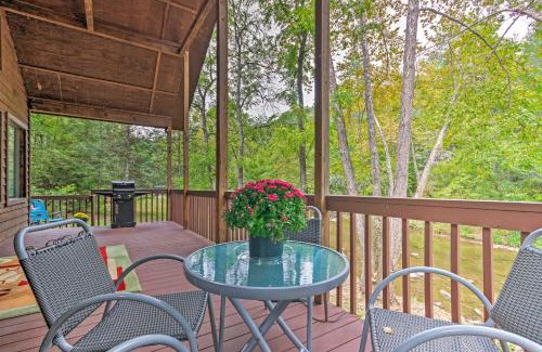 Mars Hill Maison | Creekside Weaverville Home - 16 Miles to Asheville