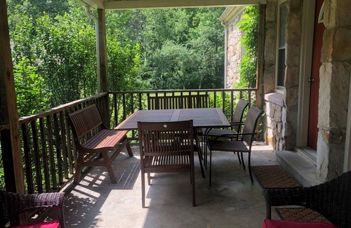 Damascus Cottage | Creeper Trail|King Bed|Pets OK|AT|Grayson|Home
