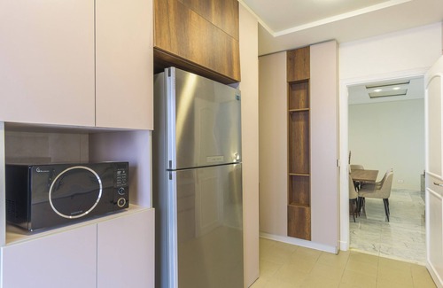 Hamra Appartement | Crest - 3 Bedroom Apartment in Hamra