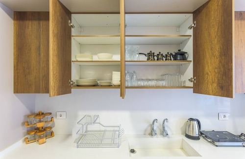 Hamra Appartement | Crest - 3 Bedroom Apartment in Hamra