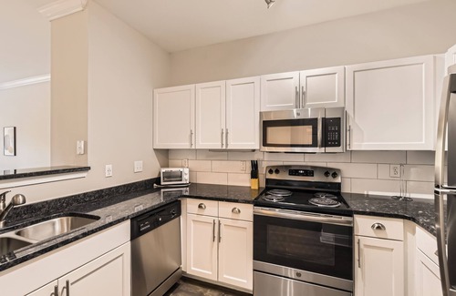 Old Fourth Ward Appartement | Crest at Midtown 1413 l 1 Bedroom 1 Bathroom