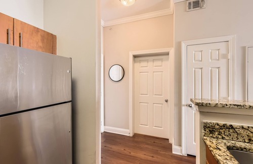 Old Fourth Ward Appartement | Crest at Midtown 4514 l 1 Bedroom 1 Bathroom