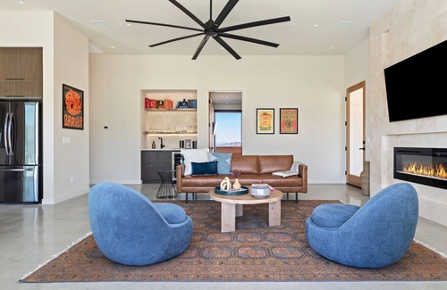 Panorama Heights Maison | Crest B at Panorama Villas by Fieldtrip | Luxury 2br retreat w pool