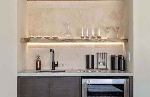 Panorama Heights Maison | Crest B at Panorama Villas by Fieldtrip | Luxury 2br retreat w pool