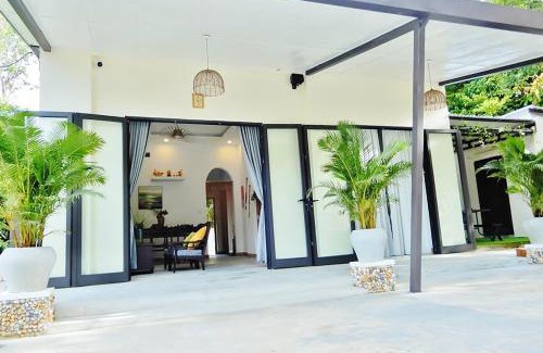 Tan Hiep Maison | Crest House Beachside - Three-bedroom Private House on Cham Island Hoi An