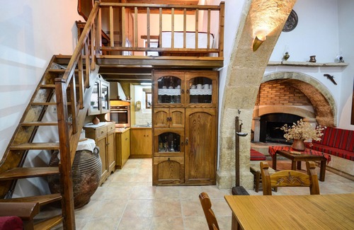 Apokoronas Villa | Villa Rouga Authentique Cottage Crétois Tranditional Avec Piscine Dans Un Endroit Paisible