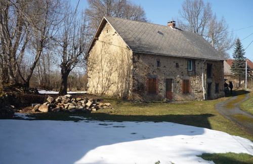 Saint-Merd-la-Breuille Maison | Location maison "Creusoise" idéale pour vous détendre et se retrouver en famille