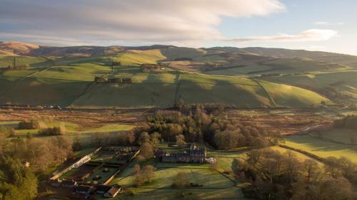 Peebles Maison | Cringletie House