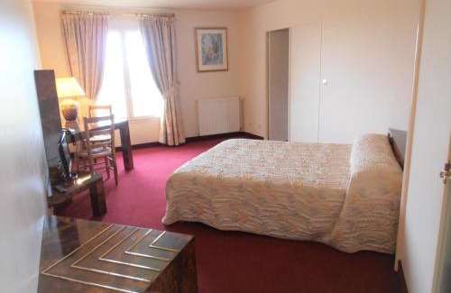 Saint-Pere Hôtel | Crispol