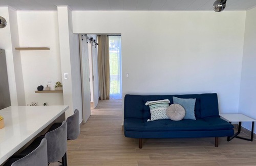 Tronadora Appartement | Cristal #1, Modern Monteverde home in harmony with nature!
