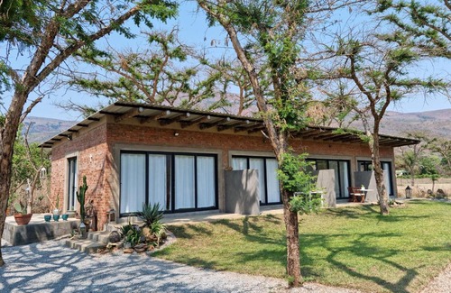 Schoemanskloof Appartement | Crocodile Sands River Cabanas