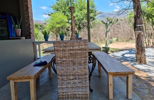 Schoemanskloof Appartement | Crocodile Sands River Cabanas