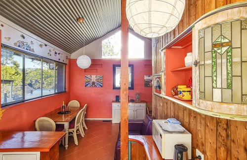 Hepburn Springs Cottage | CROFT COTTAGE near Hepburn Mineral Springs Reserve