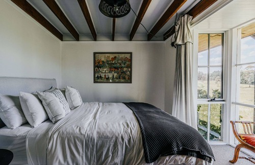 Pipers Creek Maison | Crofters Fold ~ Daylesford Macedon Region ~ Fabulous Farm Stay!
