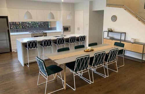 Cronulla Maison | Cronulla Coastal Comfort