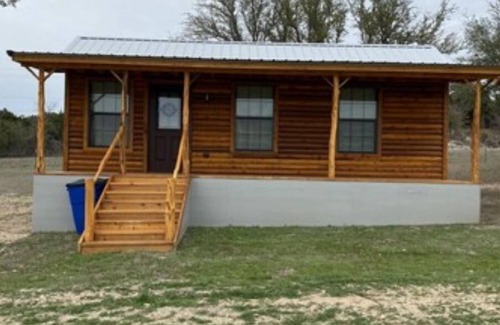 Hamilton Cabine | Crooked Creek Ranch Cabin 10