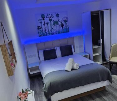 Kingsknowe Maison | Crosskeys Edinburgh