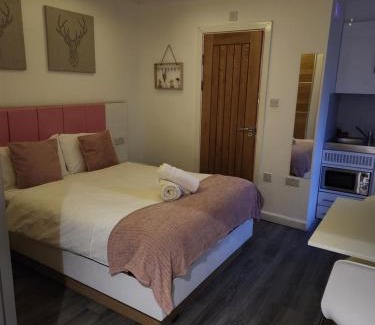 Kingsknowe Maison | Crosskeys Edinburgh